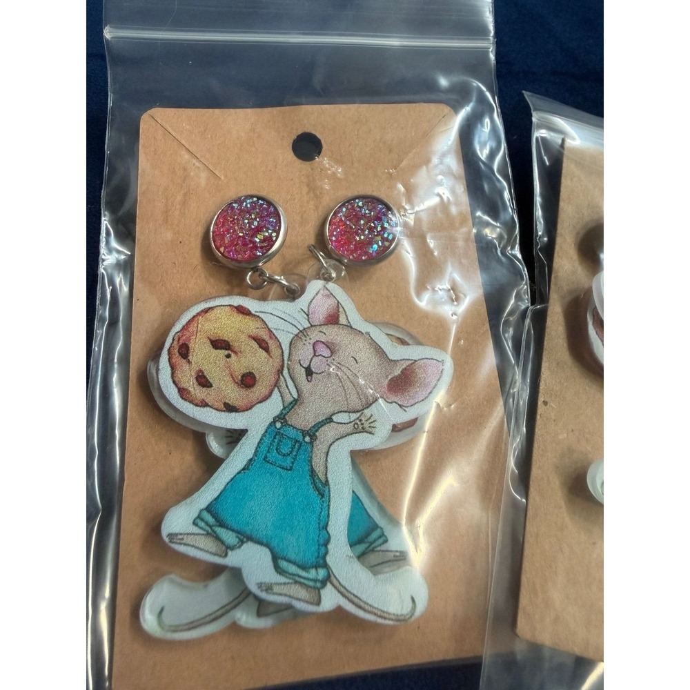 Cute Mouse with Cookie Dangle Earrings and Glitter Studs